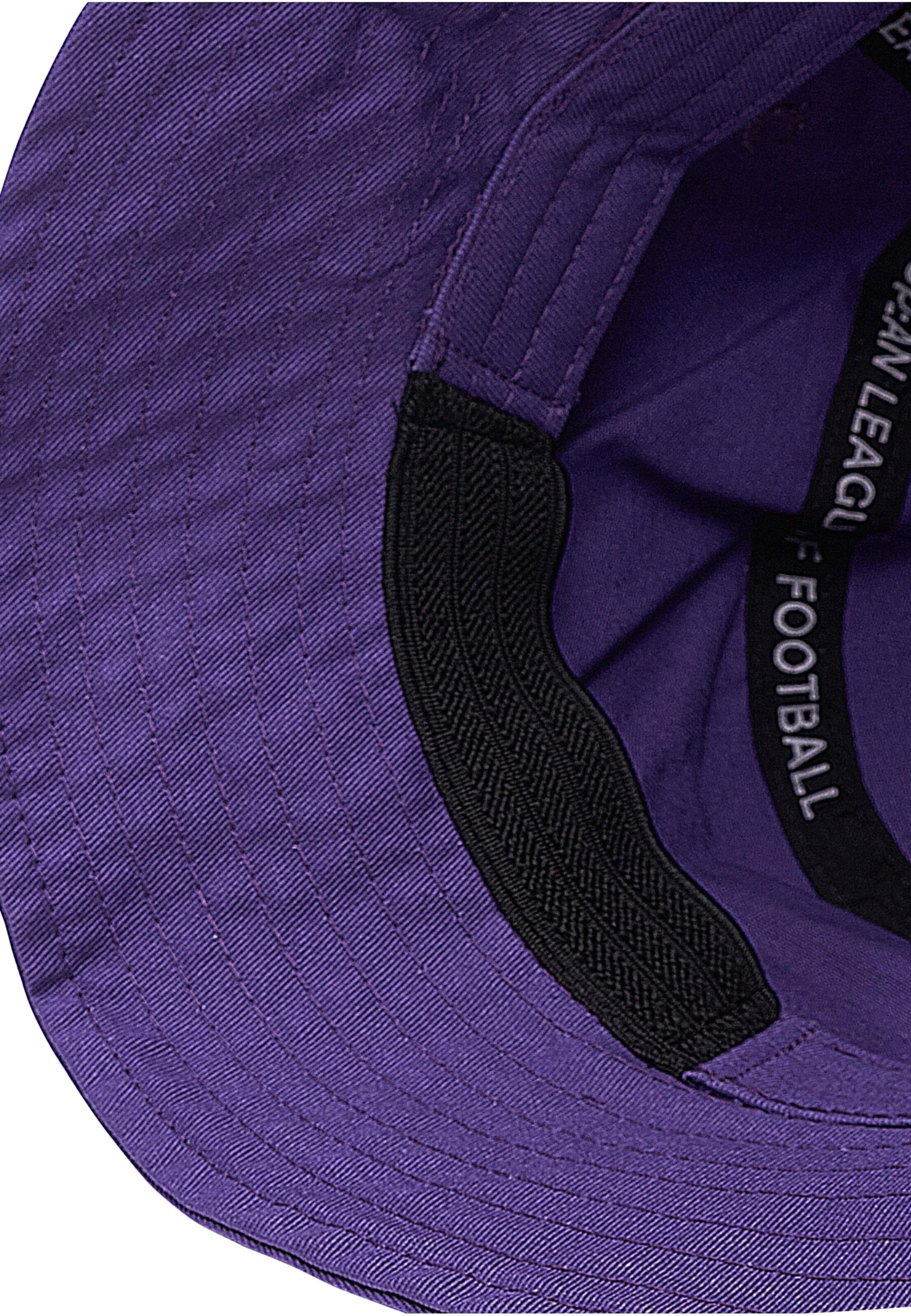Chapeaux DEF en violet