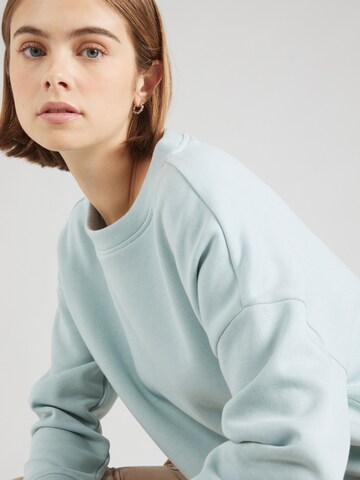 PIECES Sweatshirt 'PCCHILLI' in Blue
