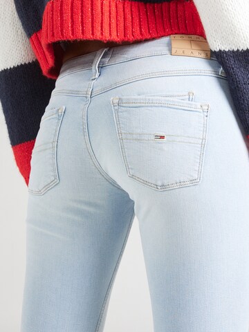 Skinny Jeans 'SCARLETT LOW RISE SKINNY' de la Tommy Jeans pe albastru