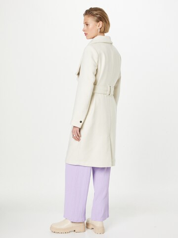 Manteau mi-saison 'Alma' ABOUT YOU en blanc