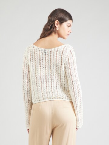 PIECES - Jersey 'PCSIRI' en blanco