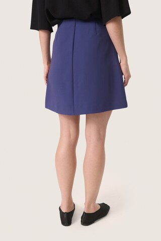 SOAKED IN LUXURY Rok 'Corinne Aline' in Blauw