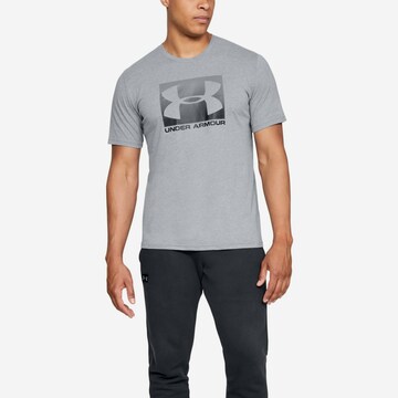 T-Shirt fonctionnel UNDER ARMOUR en gris : devant