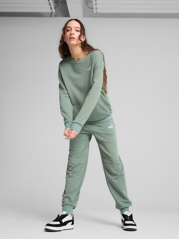 PUMA Strój treningowy w kolorze zielony: przód