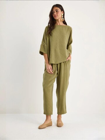 Completo pantalone di Bianco Lucci in verde