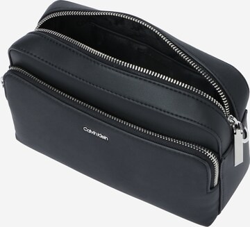 Calvin Klein Crossbody Bag in Black