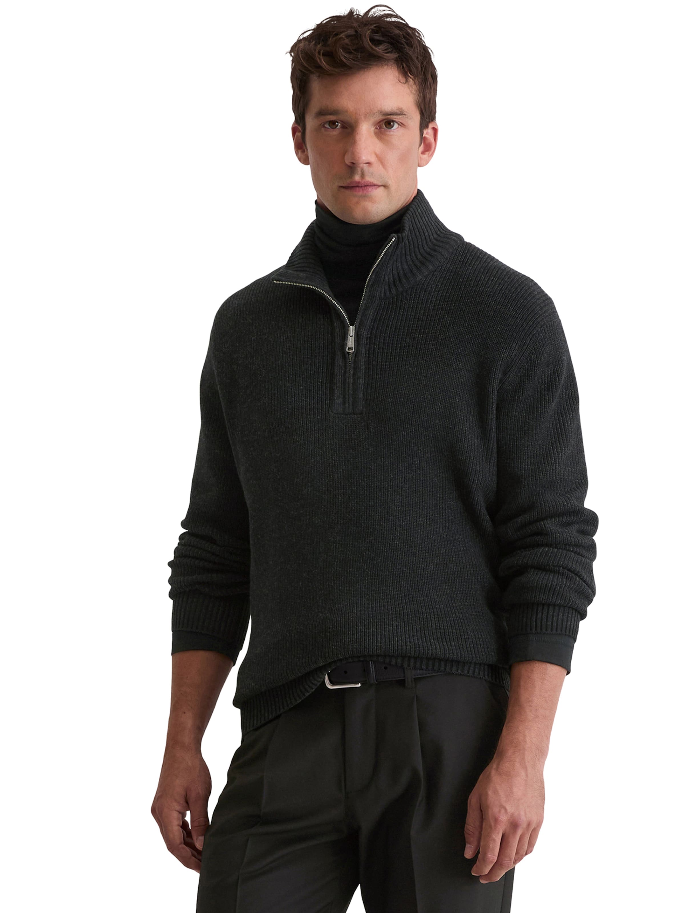 Marc O'Polo Sweater in Black: front