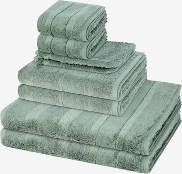 Cawö Towel 'Noblesse' in Green: front