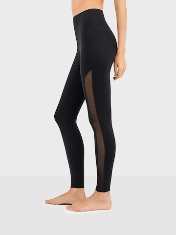 Gisela Slimfit Leggingsit värissä musta