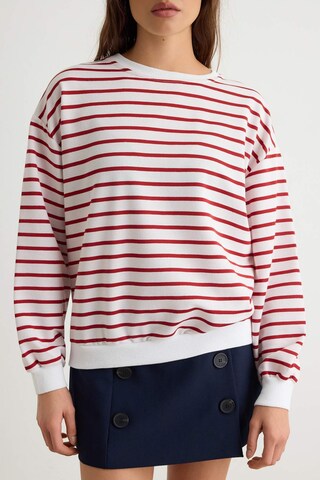 Sweat-shirt Trendyol en rouge
