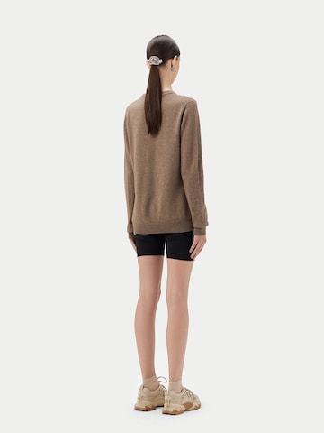 GOBI Cashmere Trui 'Women's Essential Cashmere Crewneck Sweater' in Grijs