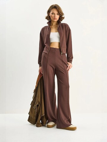 Bianco Lucci - Calças de fato em castanho