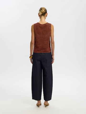 SELECTED - Top de punto 'SLFTOLED' en marrón