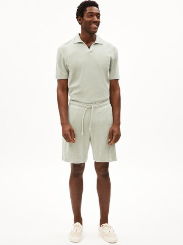 Regular Pantalon 'Oraan Terry' ARMEDANGELS en vert