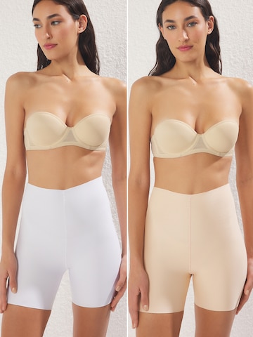 Pantalon modelant Trendyol en beige : devant