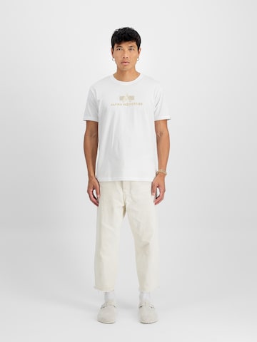 ALPHA INDUSTRIES Футболка в Белый