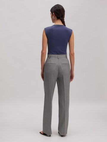 Shirtbody 'Kaja' EDITED en gris