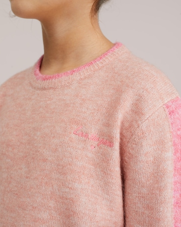 WE Fashion Пуловер в розово