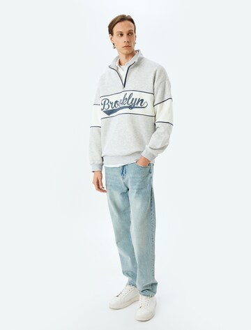 Koton Sweatshirt in Grau