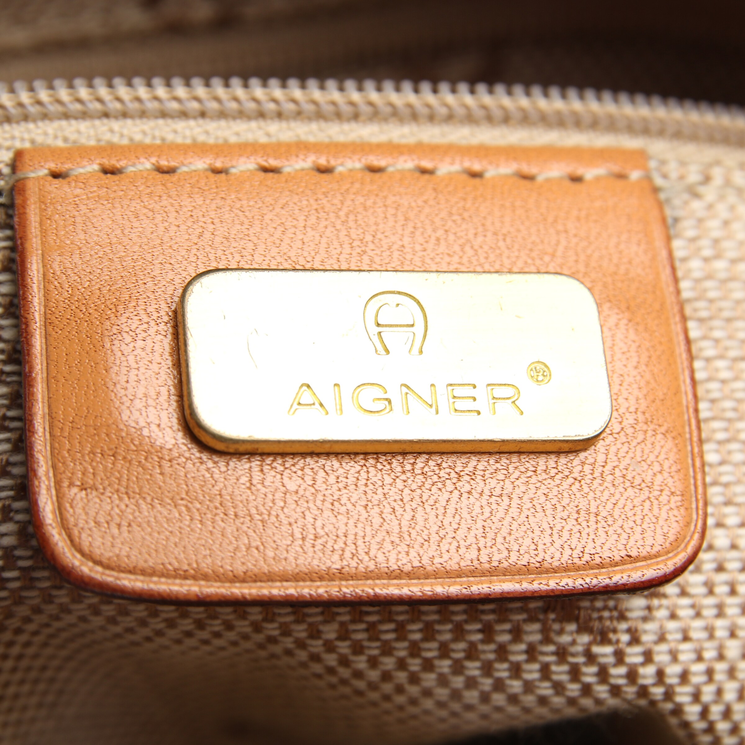 AIGNER Bag in One size in Brown