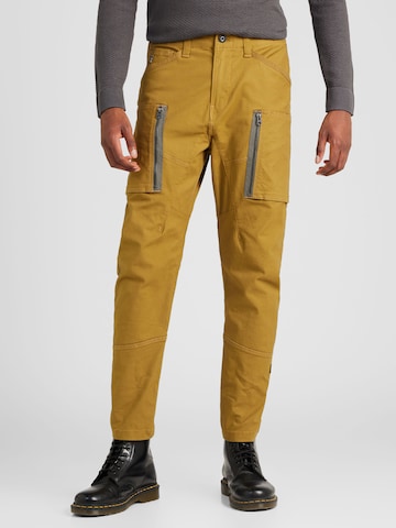 G-Star RAW Tapered Cargo Pants in Brown: front