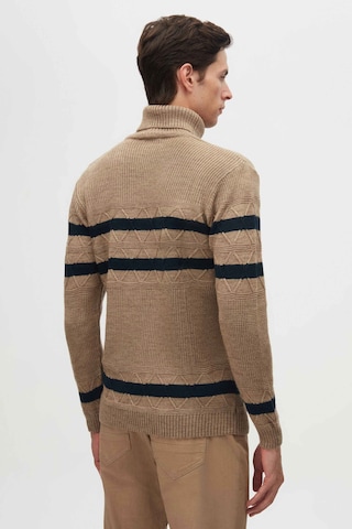 D’S Damat Sweater in Beige