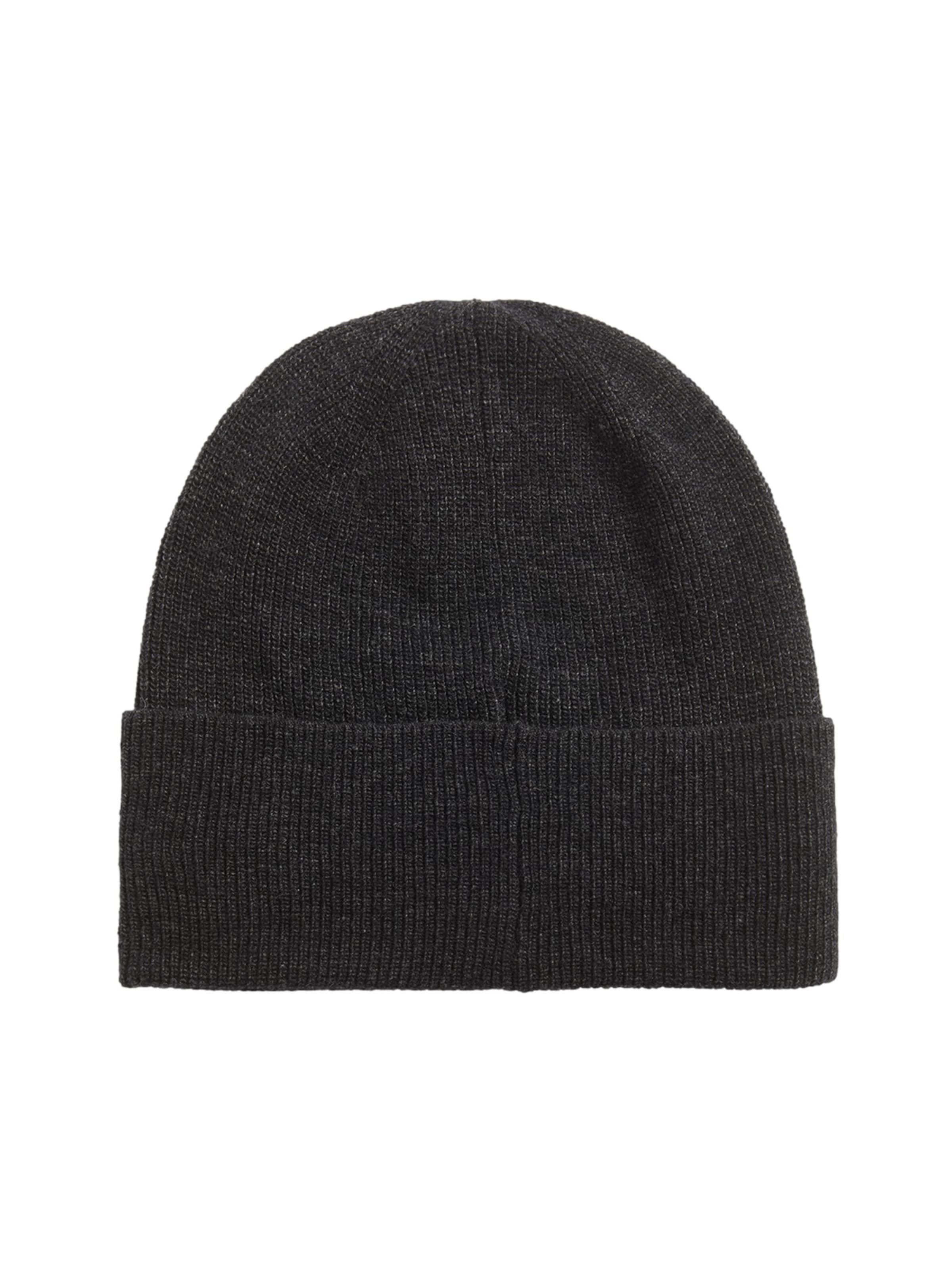 Lyle & Scott Beanie in Black