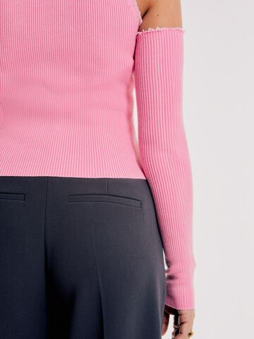 OUT OF ORBIT Knitted Top 'Cara' in Pink