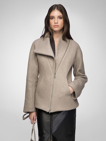 V S P - Chaqueta de invierno 'Leticia' en gris