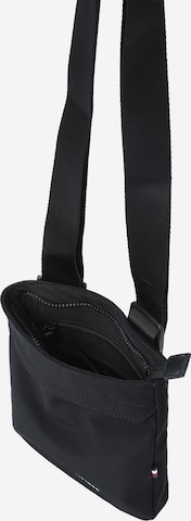 TOMMY HILFIGER Crossbody Bag 'Skyline' in Black