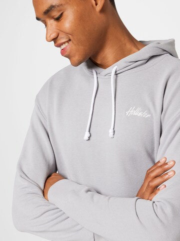 HOLLISTER - Sudadera en gris