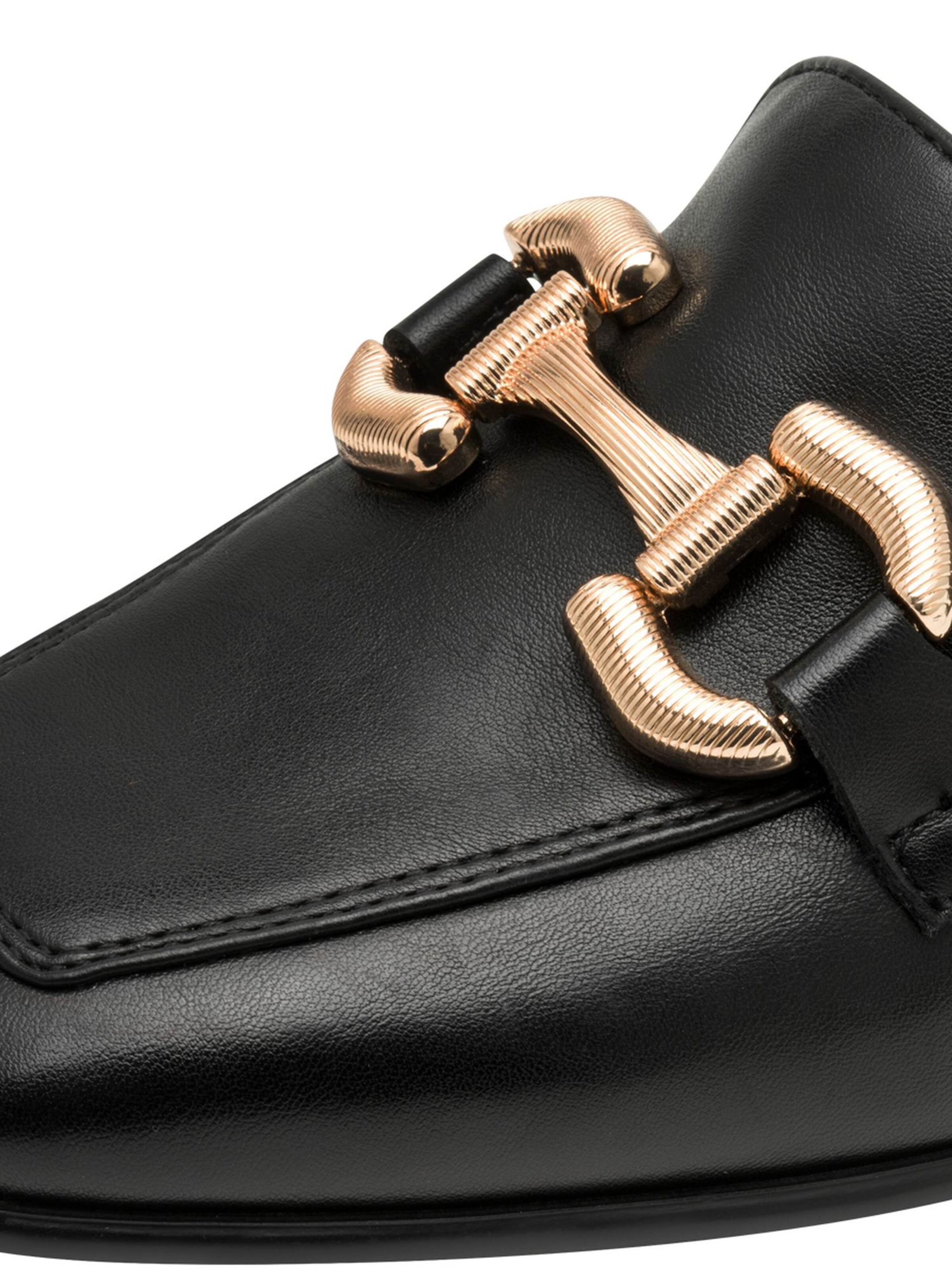 Escarpins Tamaris en noir