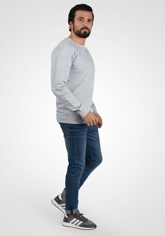 Sweat-shirt 'Tarabo' !Solid en gris