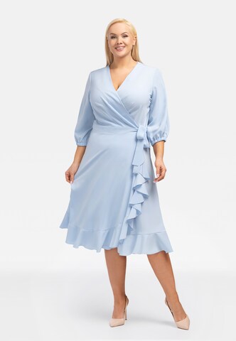 Robe de cocktail 'IRIS' Karko en bleu : devant