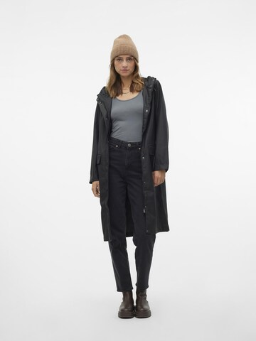 VERO MODA Функциональная куртка 'VMMalou' в Черный