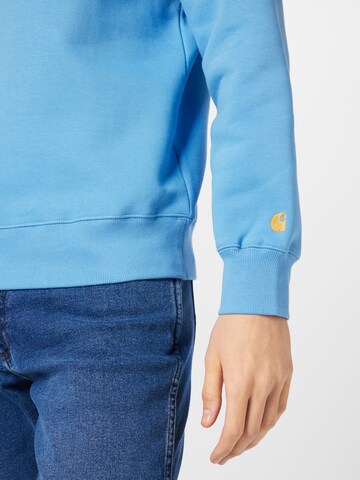 Carhartt WIP Sweatshirt 'Chase' in Blau
