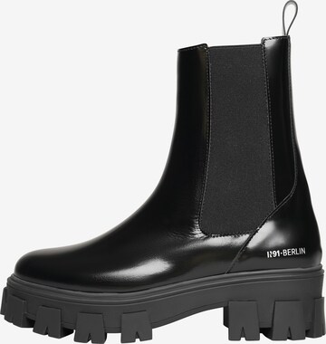 N91 Chelsea Boots in Schwarz