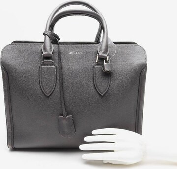 Alexander McQueen Handtasche One Size in Grau