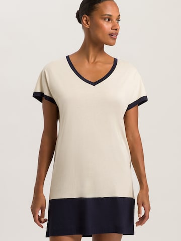 Hanro Slaapshirt ' Laura ' in Beige: voorkant