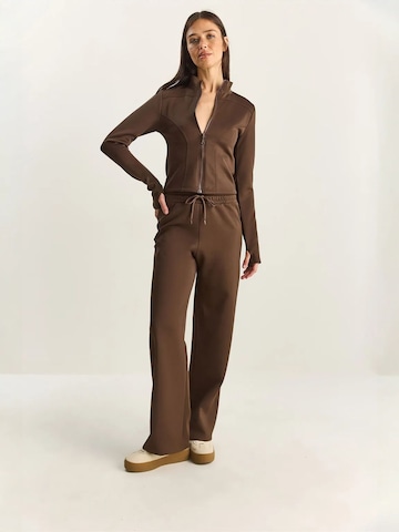 Bianco Lucci - Fato de jogging em castanho