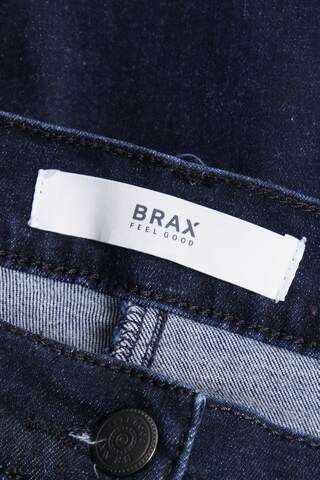BRAX Jeans in 28 in Blue