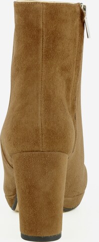 EVITA Ankle Boots in Brown