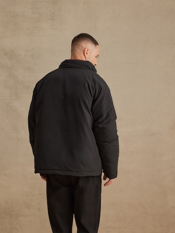 DAN FOX APPAREL Between-Season Jacket 'Onur' in Black