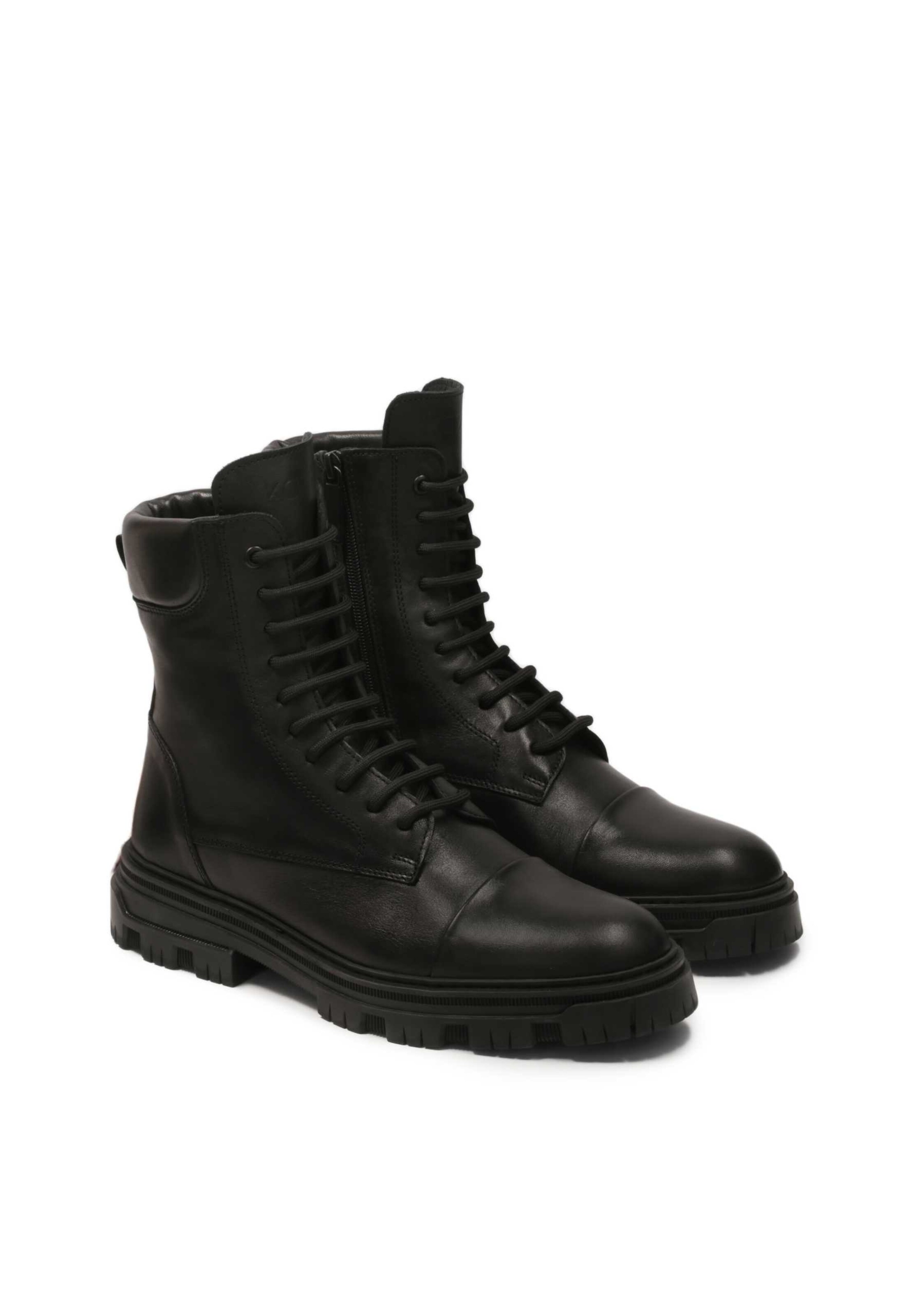Kazar Lace-up boots in Black