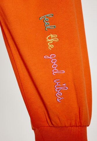 ebeeza Zip-Up Hoodie in Orange