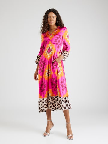 Grace Dress 'Ikat' in Pink: front