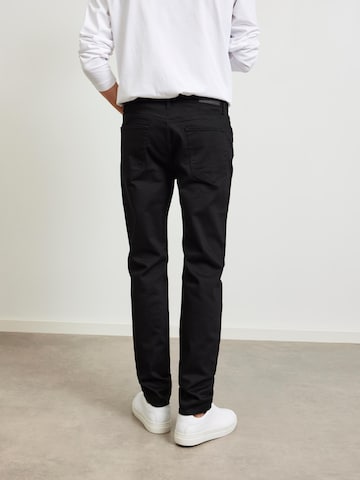 Coupe slim Jean 'TOBY' SELECTED HOMME en noir