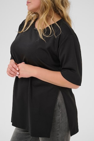 Tricou 'Jenna' de la KAFFE CURVE pe negru