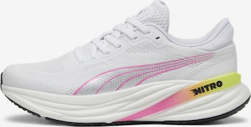 Chaussure de course 'NITRO™ 2' PUMA en blanc : devant