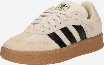 Baskets basses 'SAMBA' ADIDAS ORIGINALS en blanc : devant